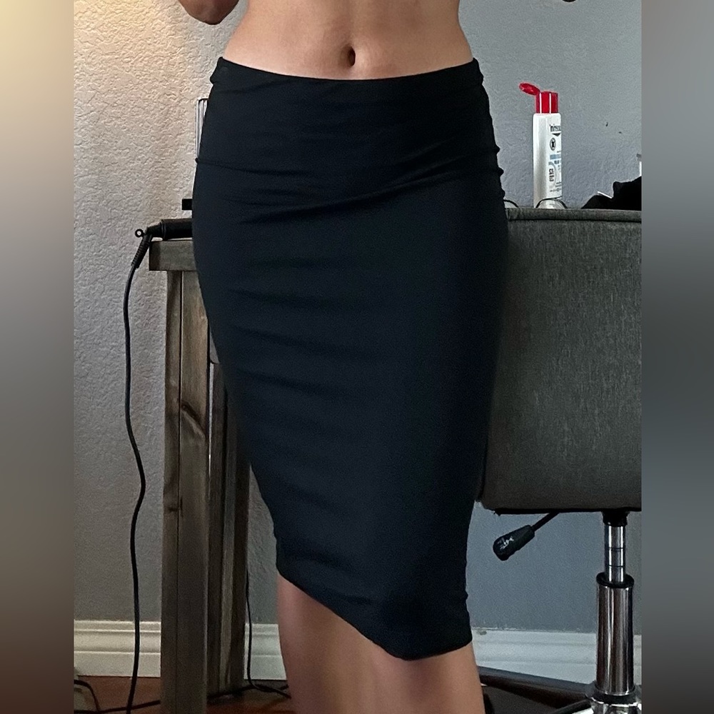Club monaco midi skirt, black, M but fits S